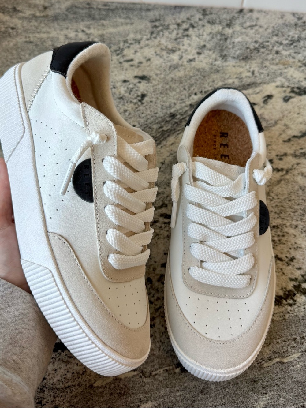 REEF Lay Day Slip on Sneaker. Size 8. EUC